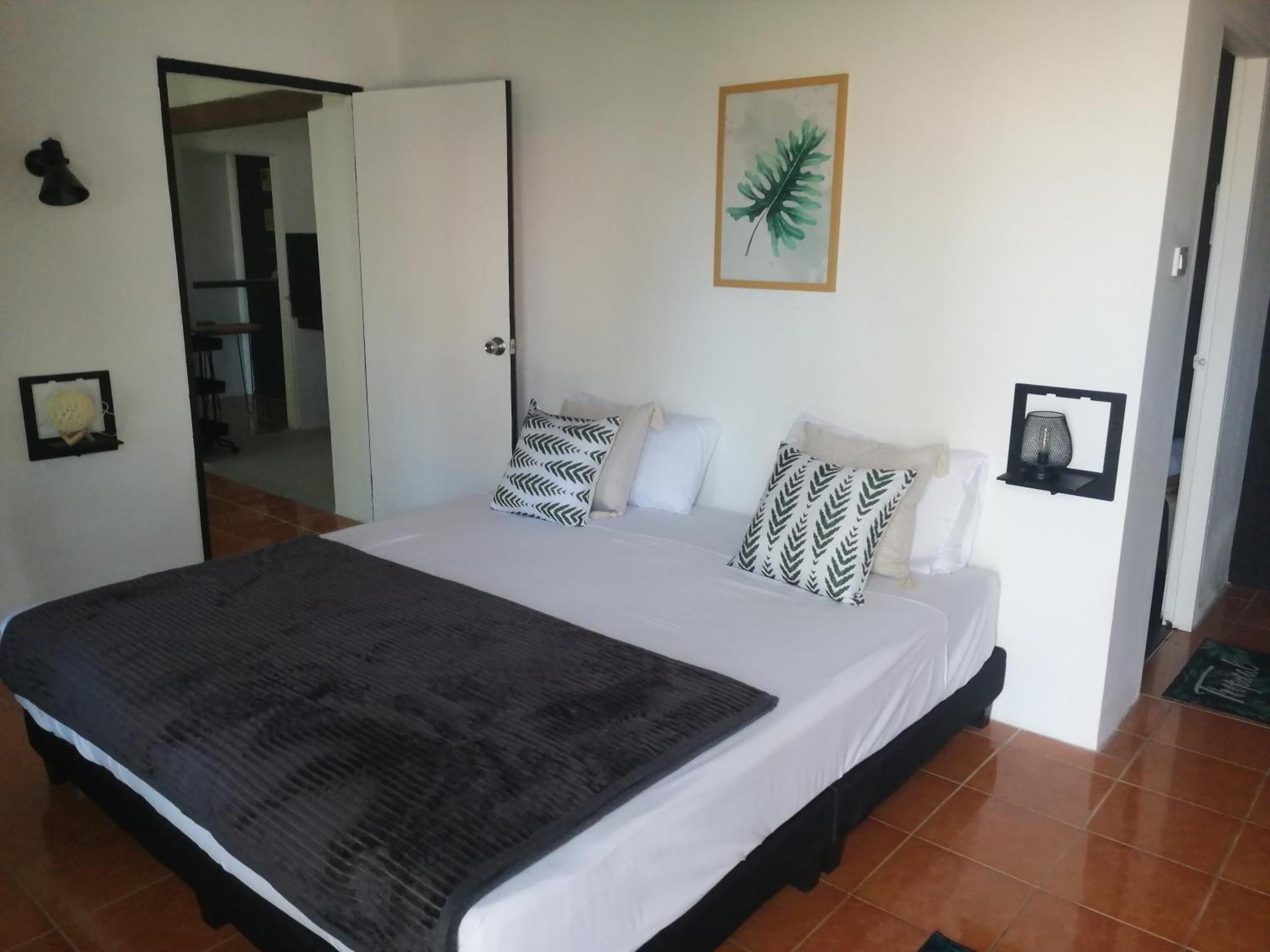 Red Pearl Hotel 3*