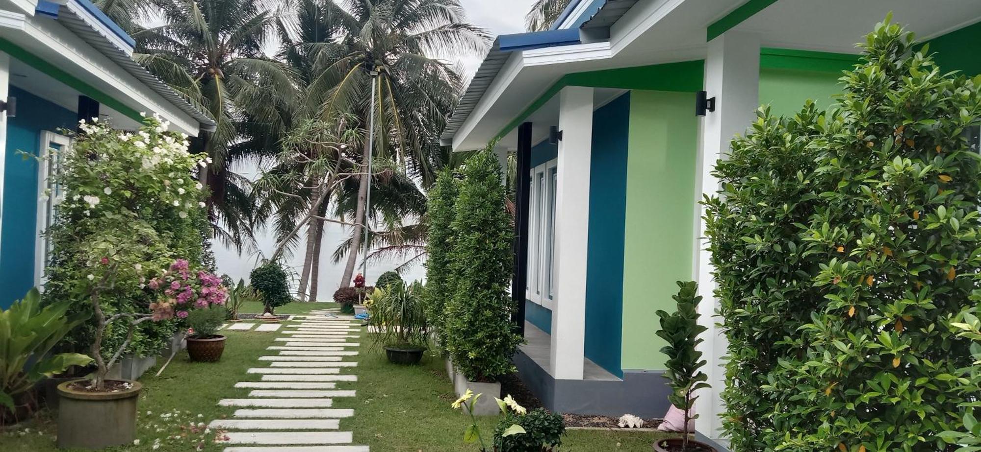 Coco Sea Bangpo Guest house