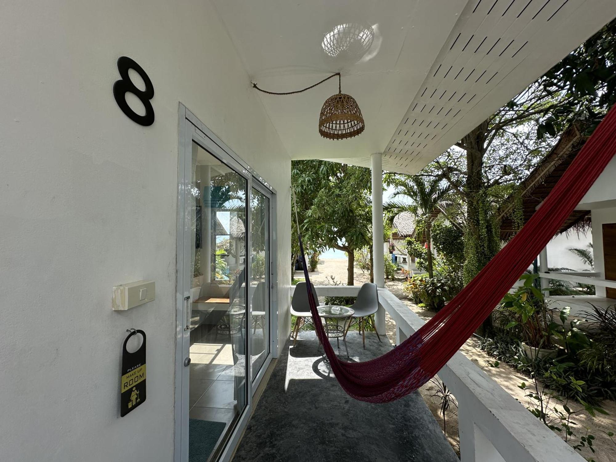 Terrace Hotel Baan Tai