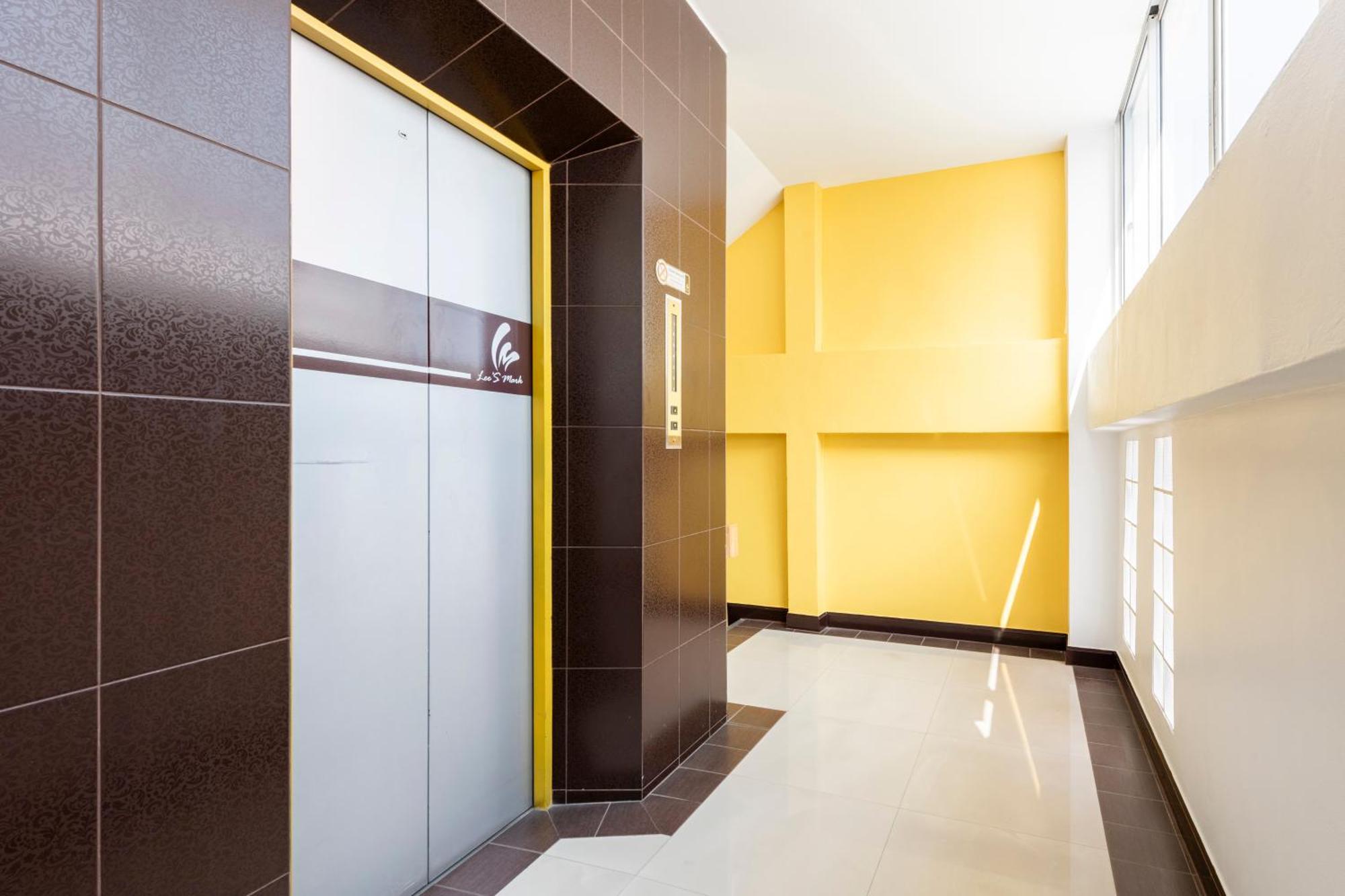 Hotel Lee's 3*