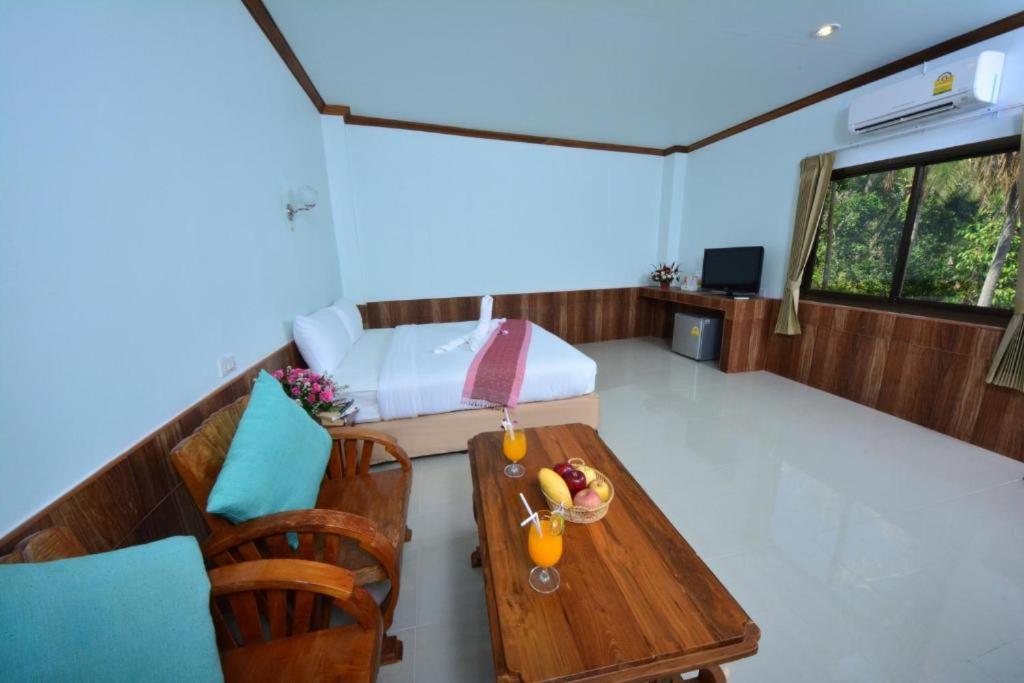 Hotel Haad Yao Bayview