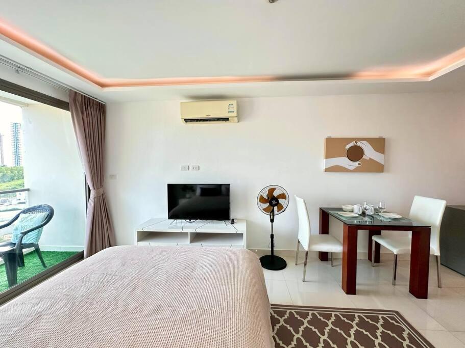 Maldives Laguna 3 *