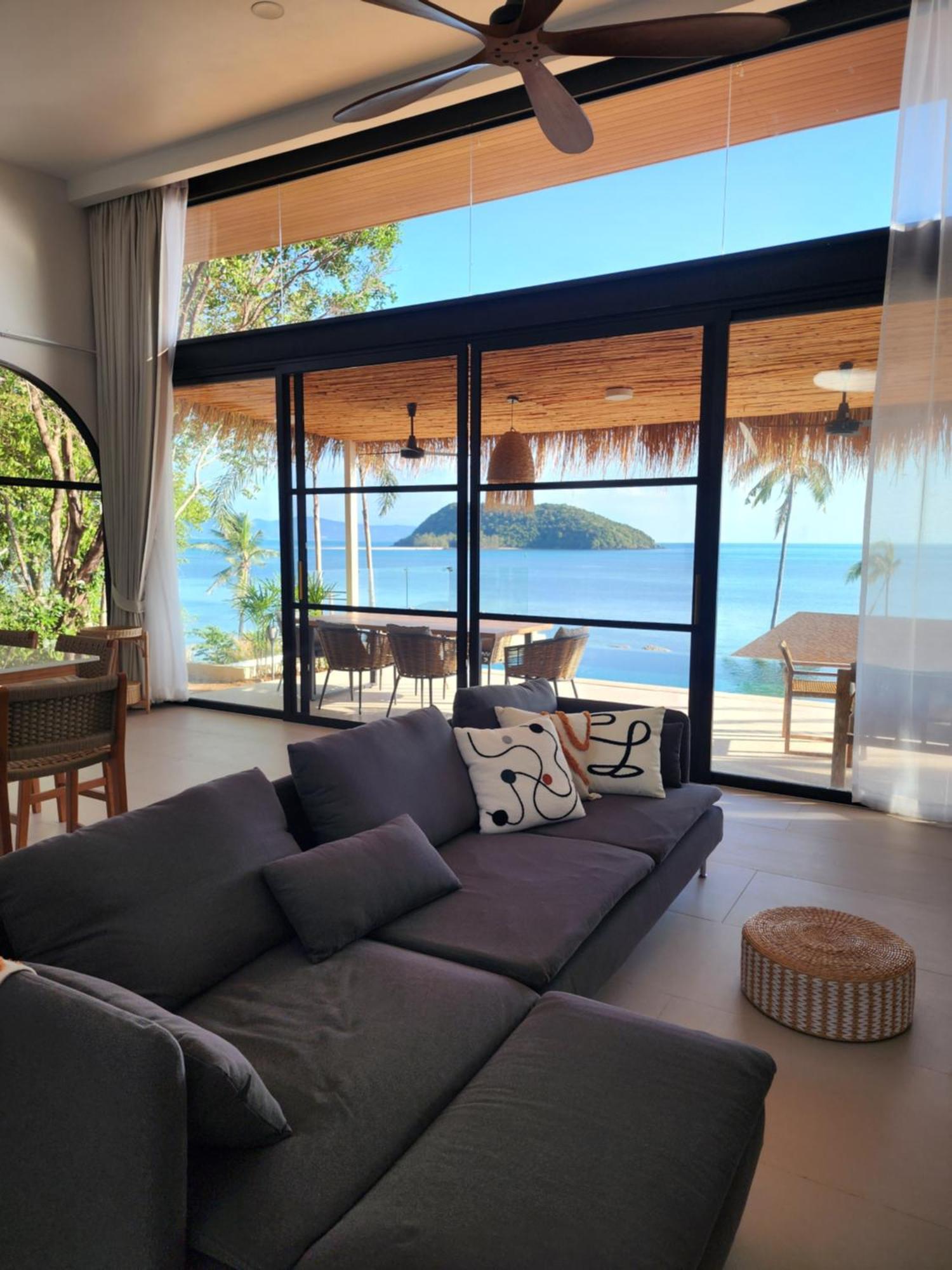 Villa Sitaya Beachfront Villas,