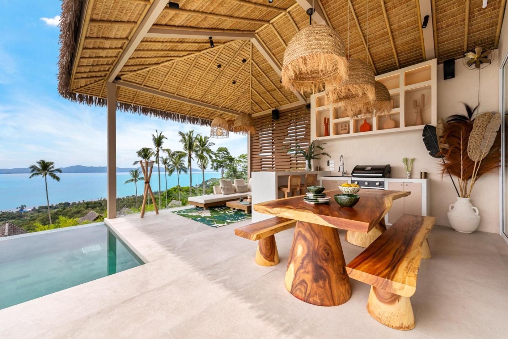 Seabreeze Haven Tropical Villa *