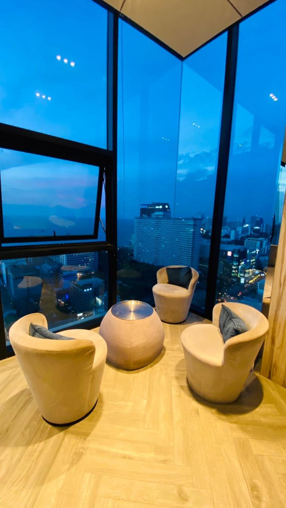 The Base 2bed King&queen On Sky Apartamento *