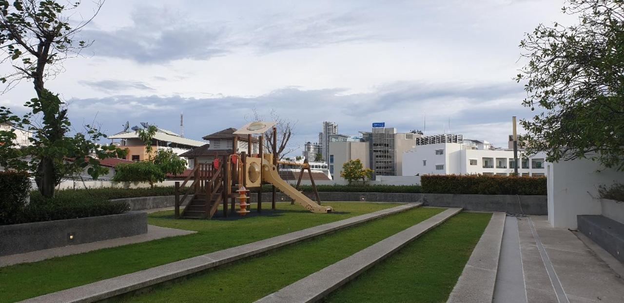 The Base 2bed King&queen On Sky Apartamento Pattaya