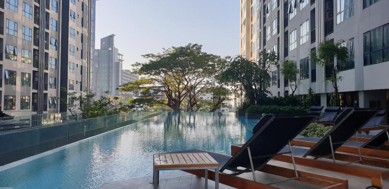 Apartamento The Base 2bed King&queen On Sky Pattaya