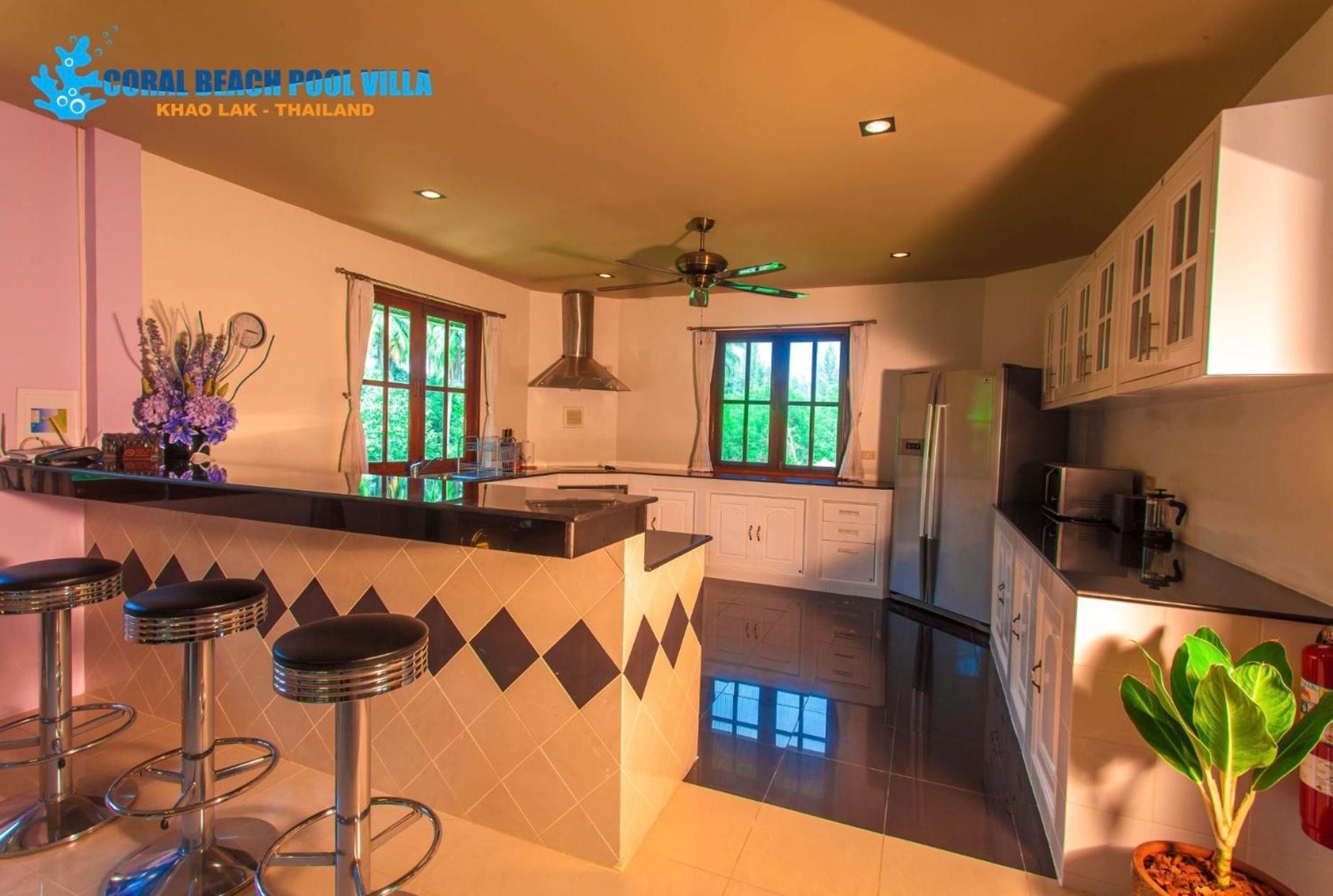 Coral Pool Holiday home *