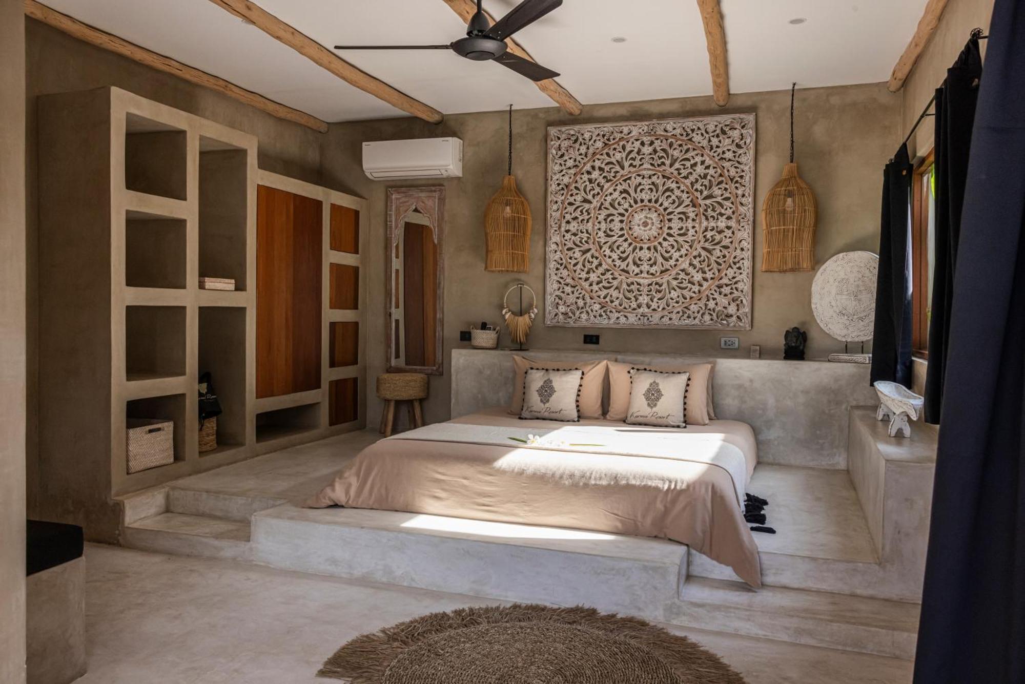 Karma Hotel