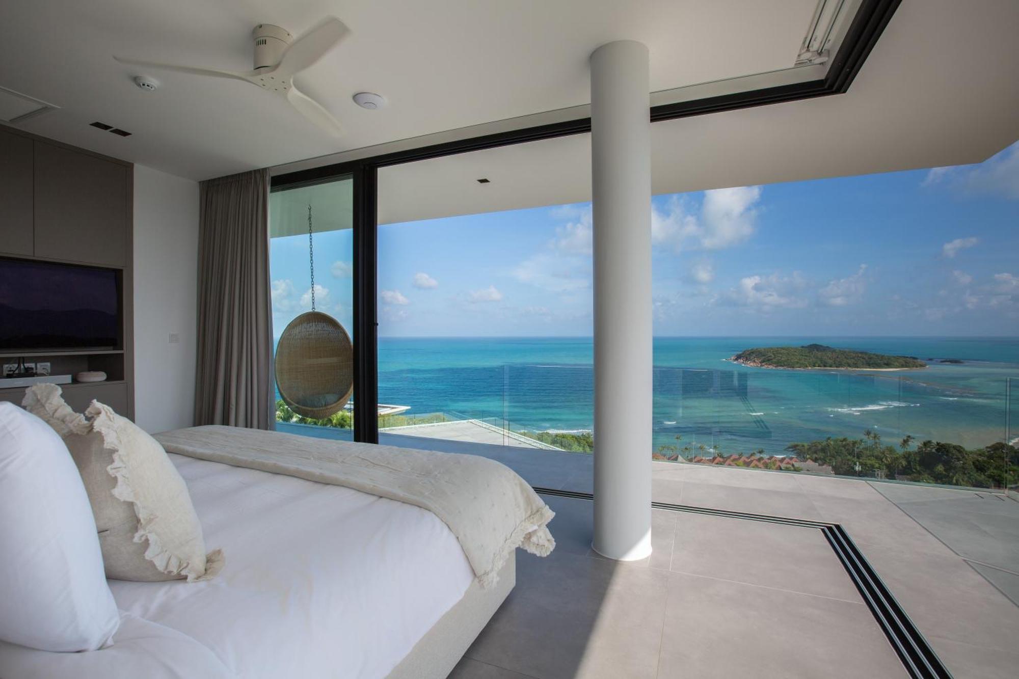 Amylia, Full Service With World-class Seaview *