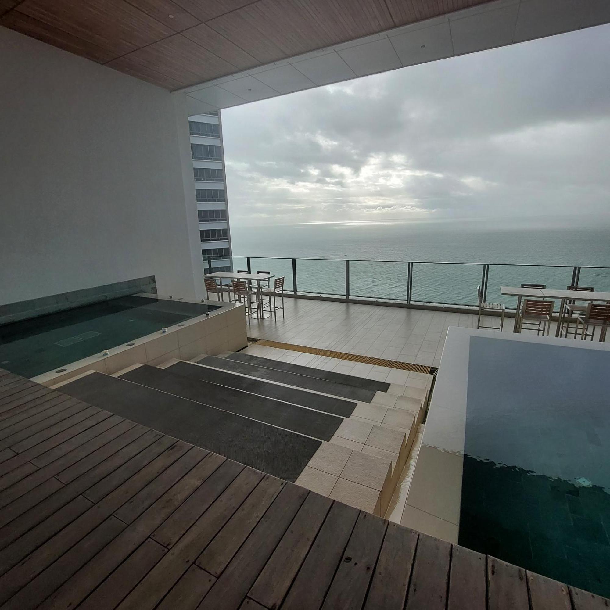 Apartment Sea View In Pattaya