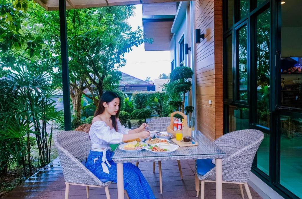 Seree Grand Resort 3*