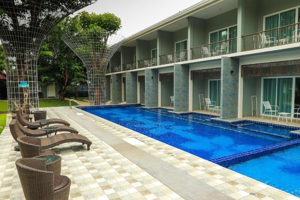 Amarin Resort 3*