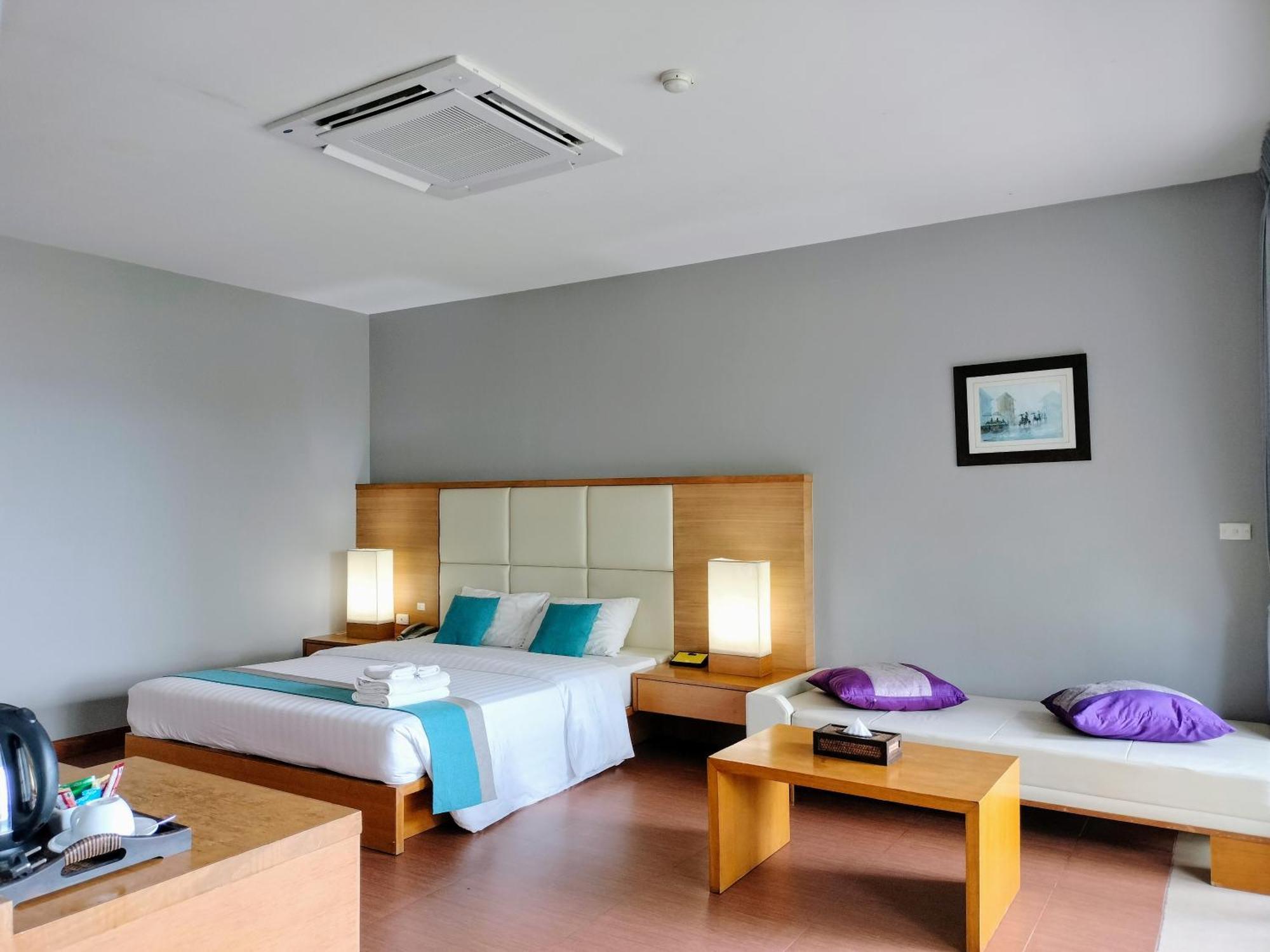 Chang Buri & Hillside Resort Koh Chang