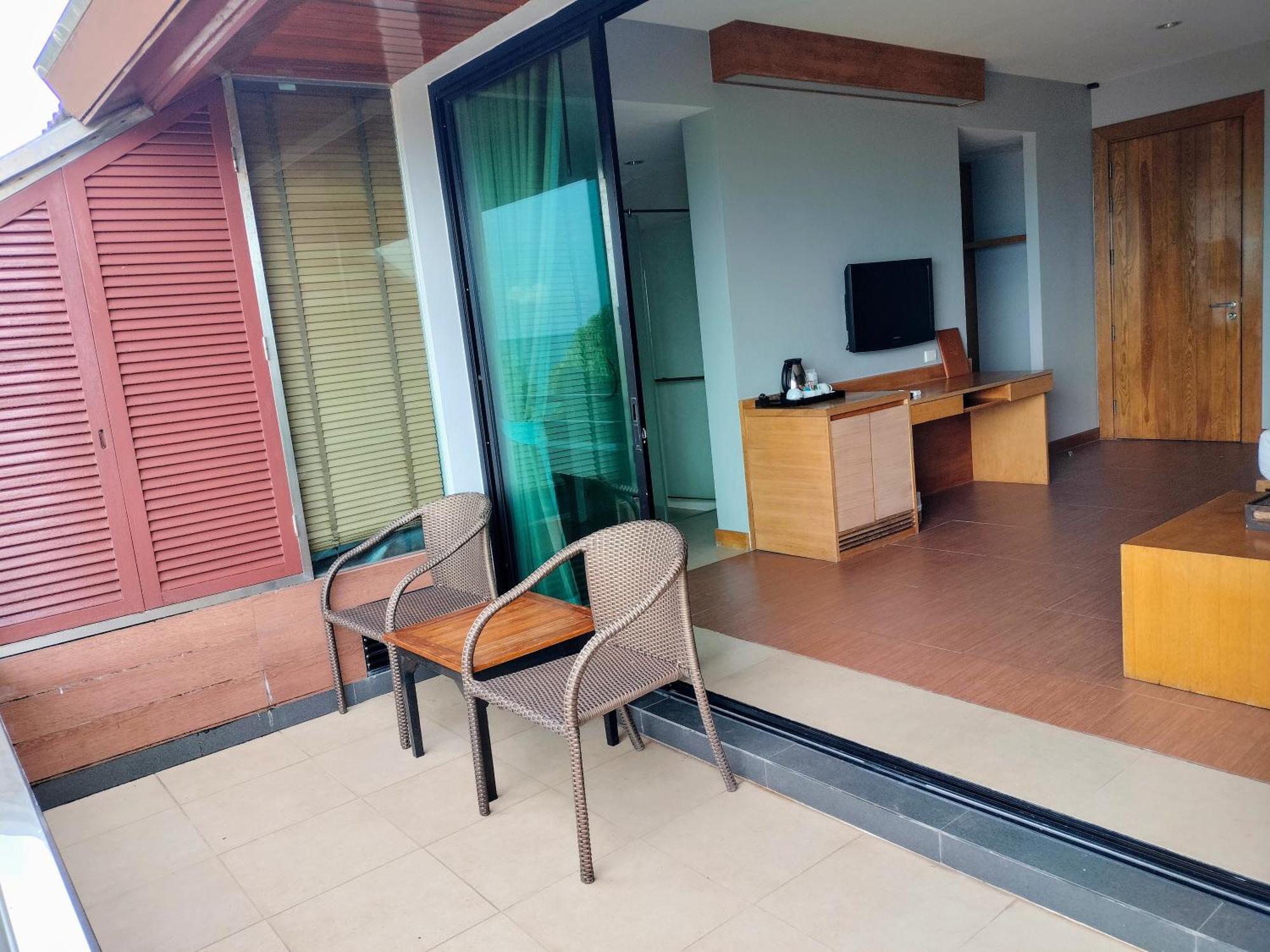 Chang Buri & Hillside Resort Koh Chang