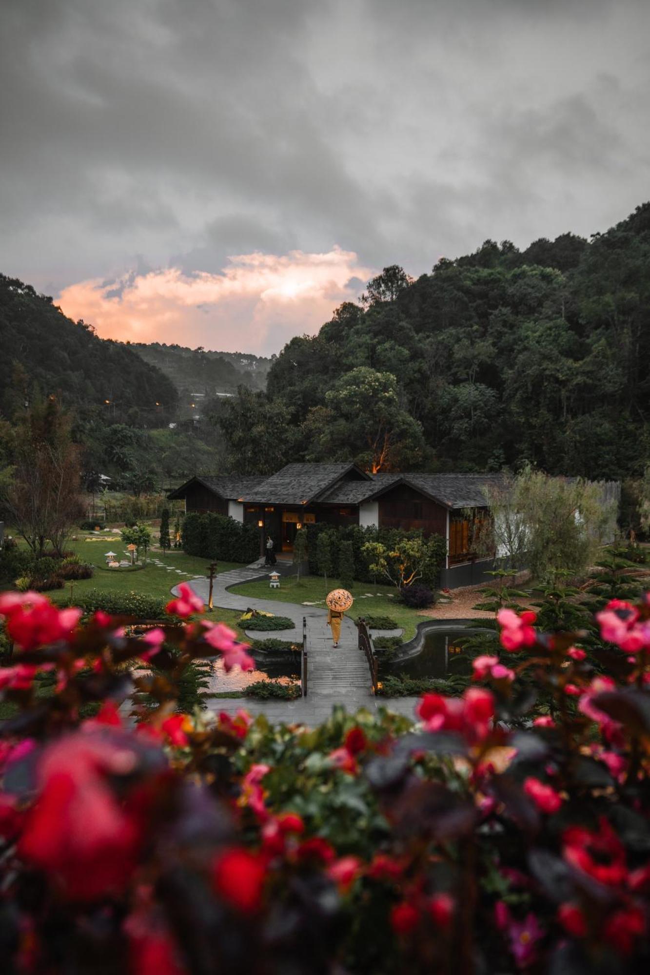 Resort Onsen At Moncham Mae Rim