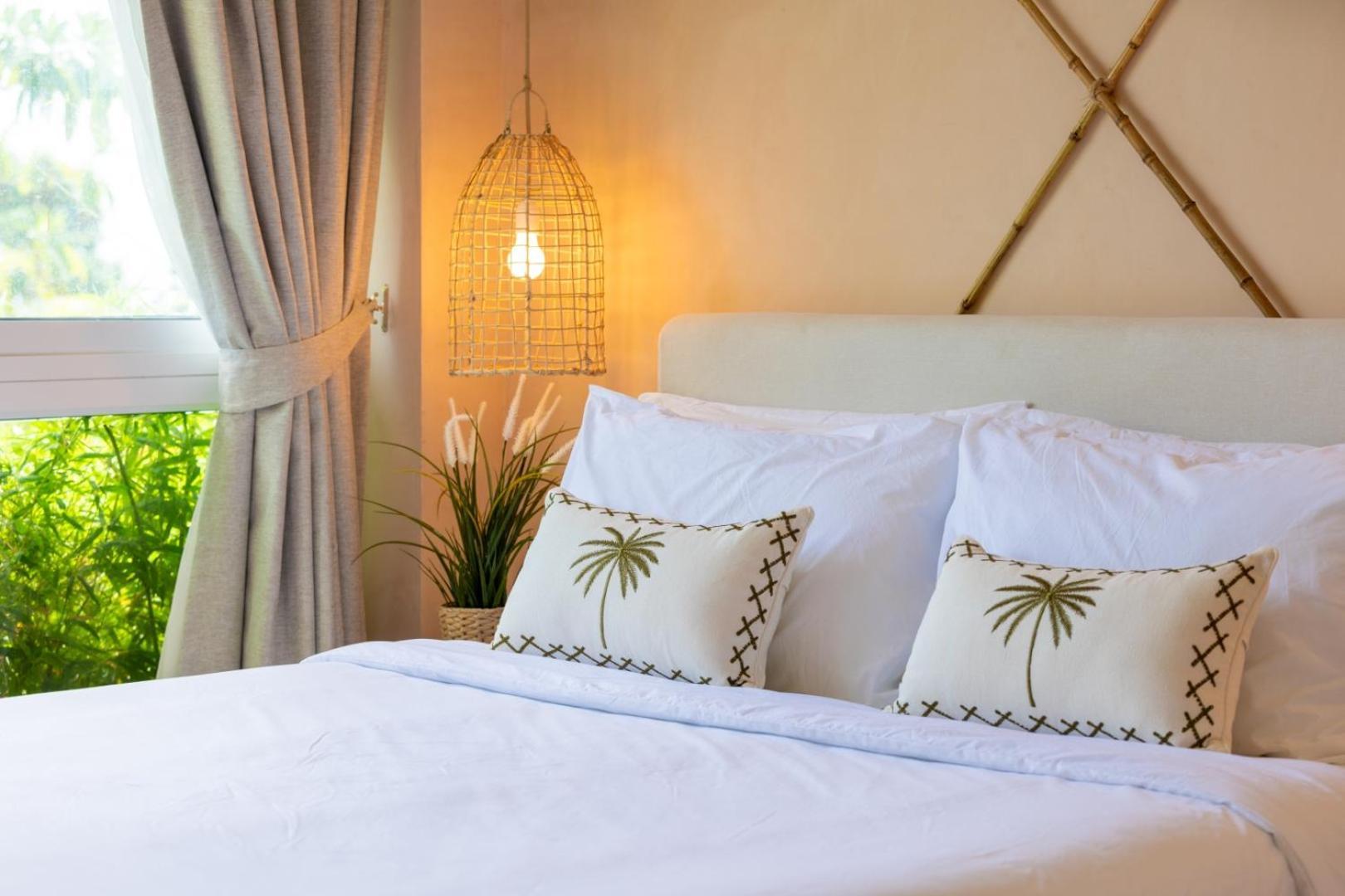 Palm Tree Seaview Villa *