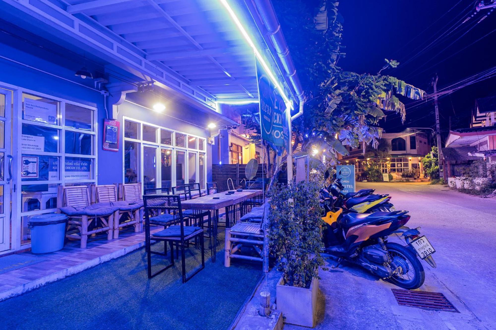 Sea Backpackers House