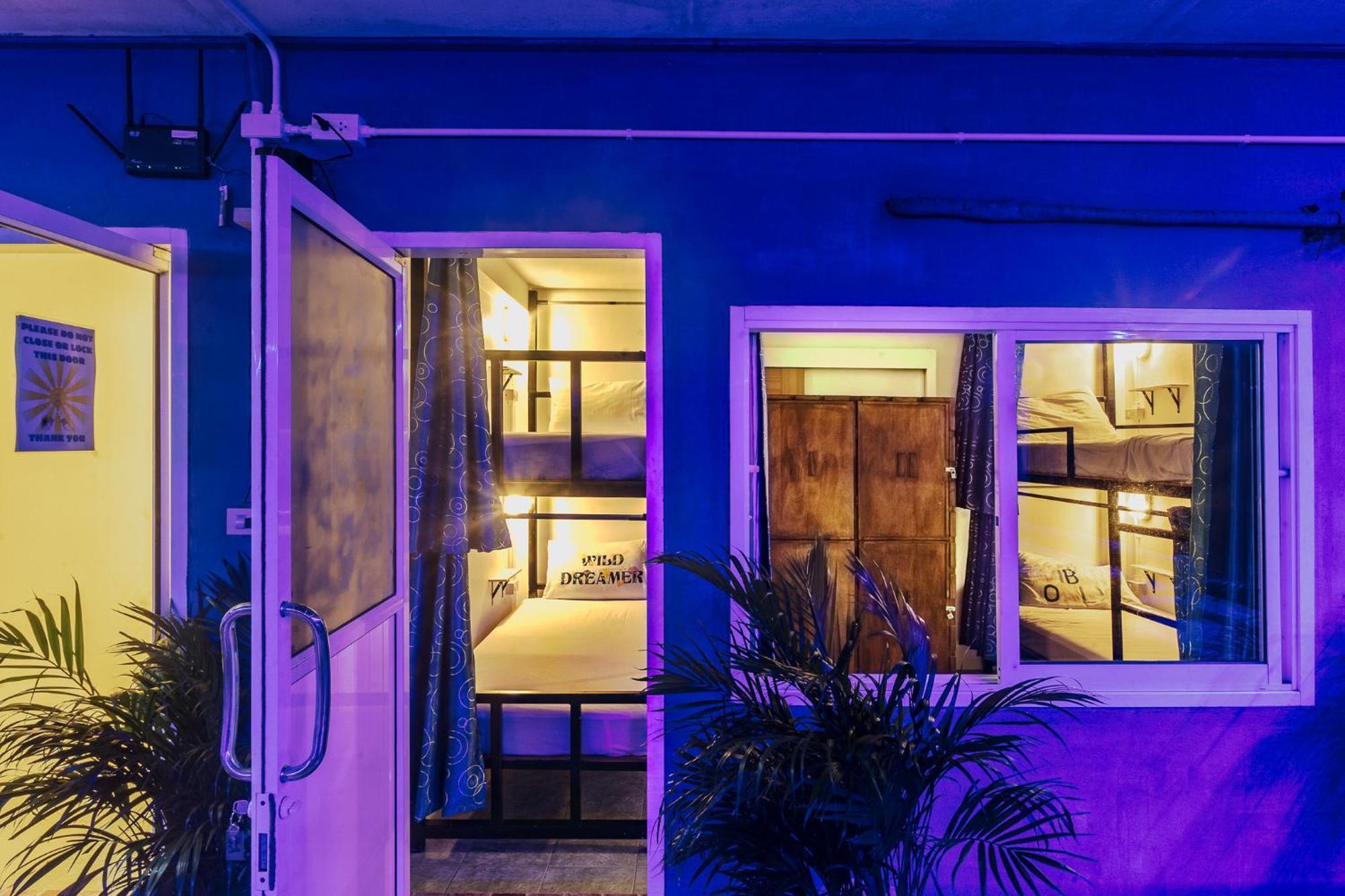 Sea Backpackers House Hostel *