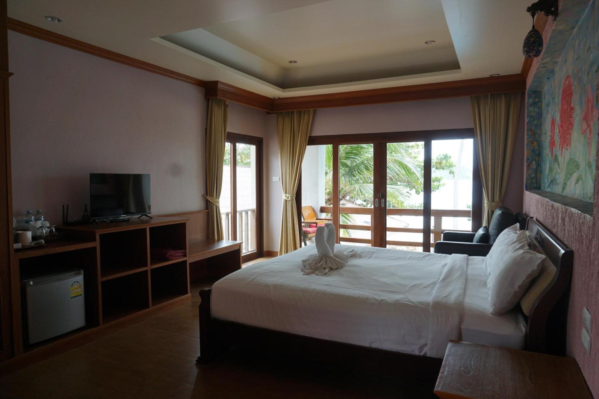 Koh Pha-ngan Resort 3*