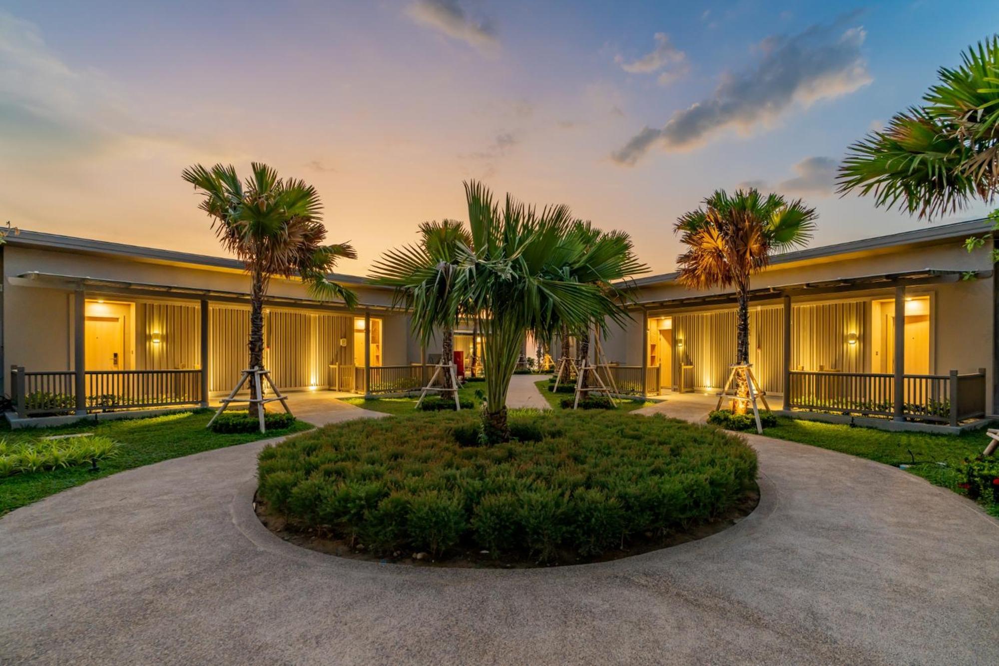 The Little Shore By Katathani Hotel 5*