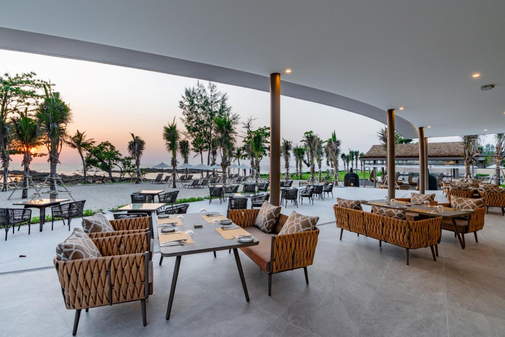 Hotel The Little Shore By Katathani
