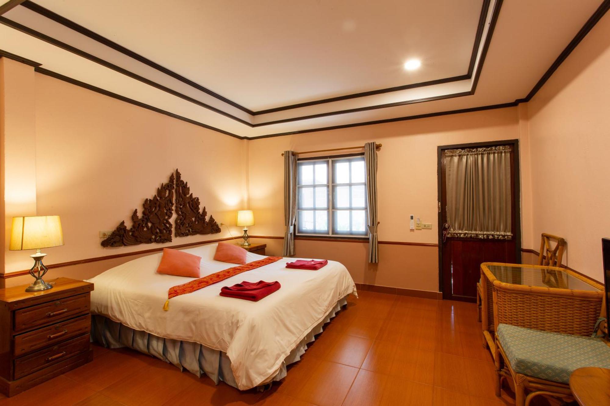 Harry's Resort 3*