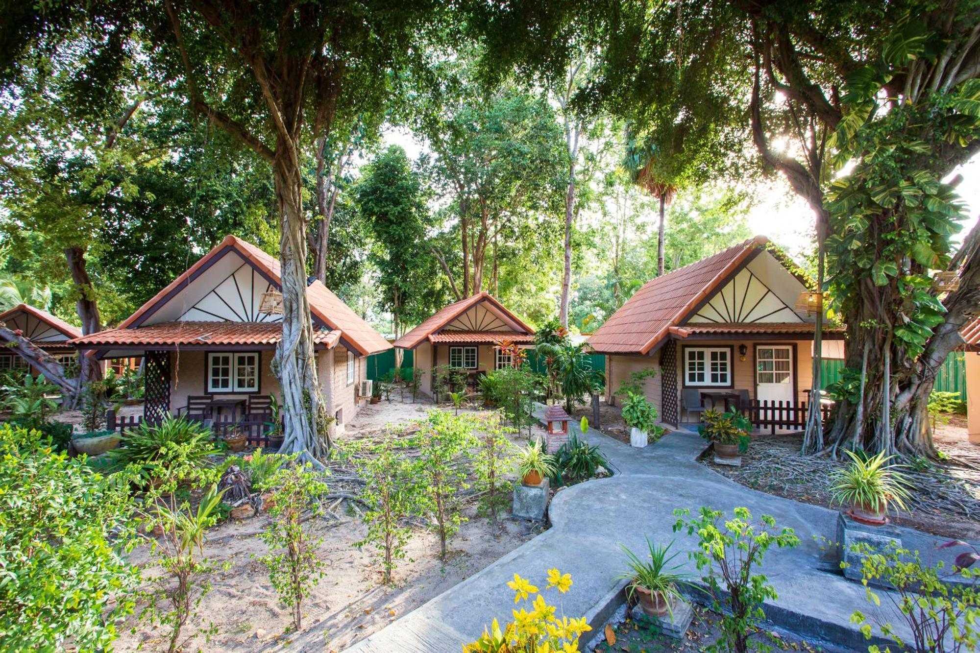 Harry's 3* Mae Nam