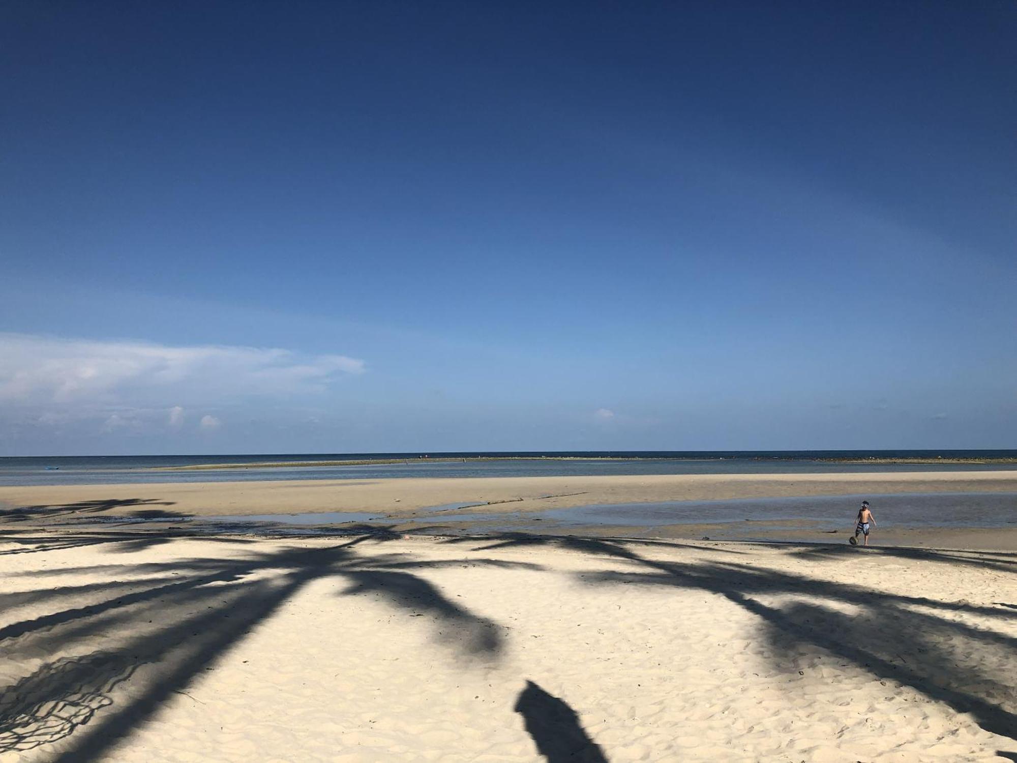Beachfront Baan Rim Haad 3br Villa *