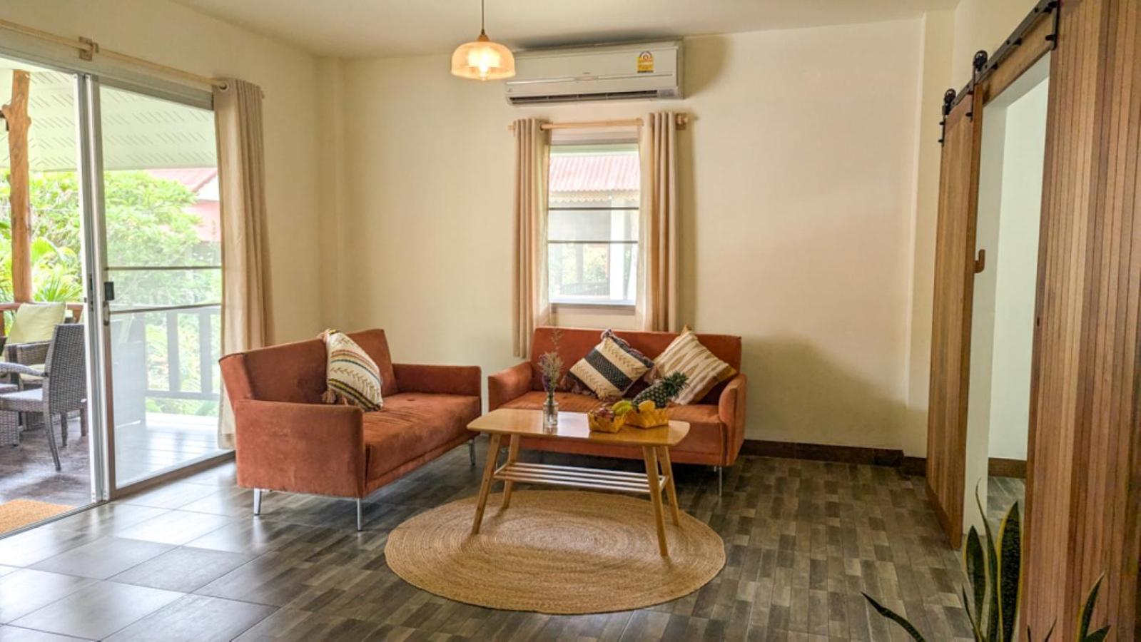 Ela's Apartment *