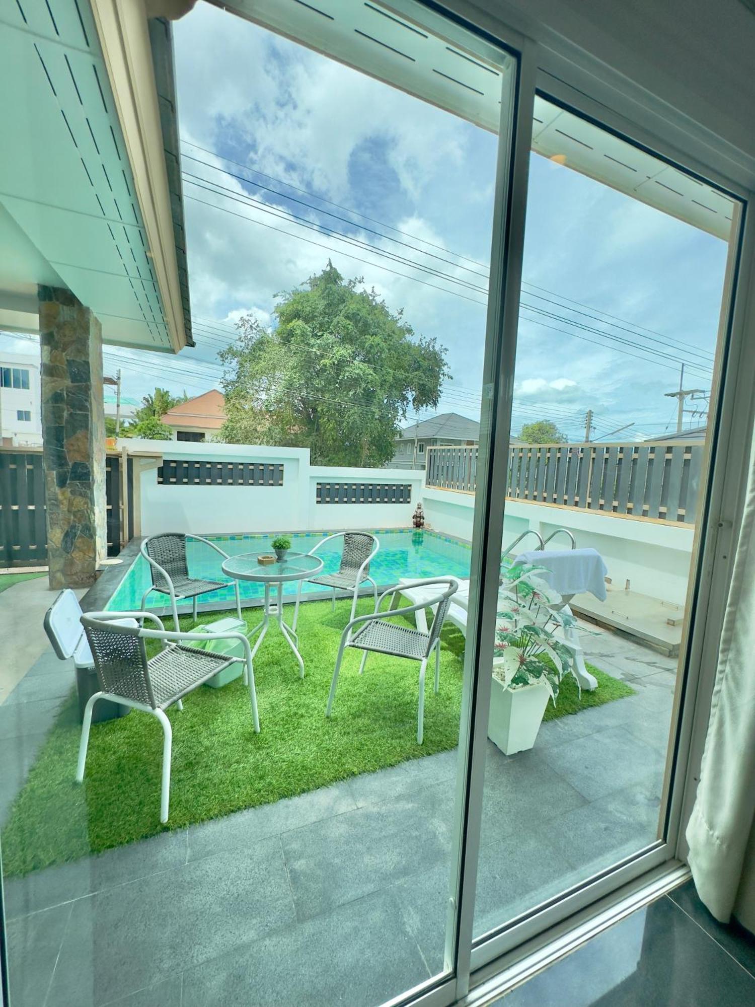 With Private Pool And Bbq, 3 Km From The Beach! *