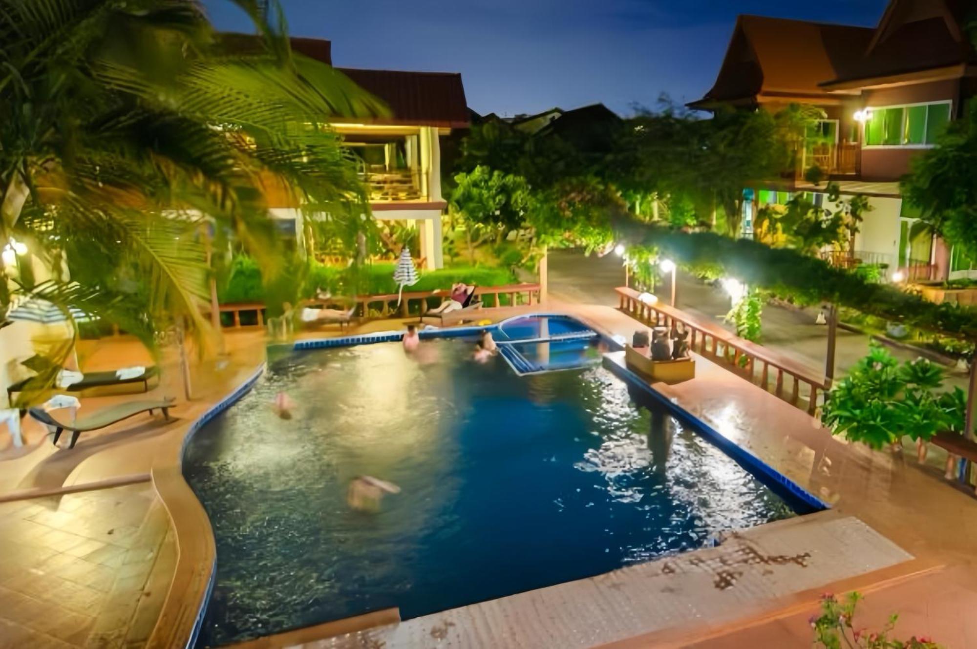 Resort Avila Pattaya 4*