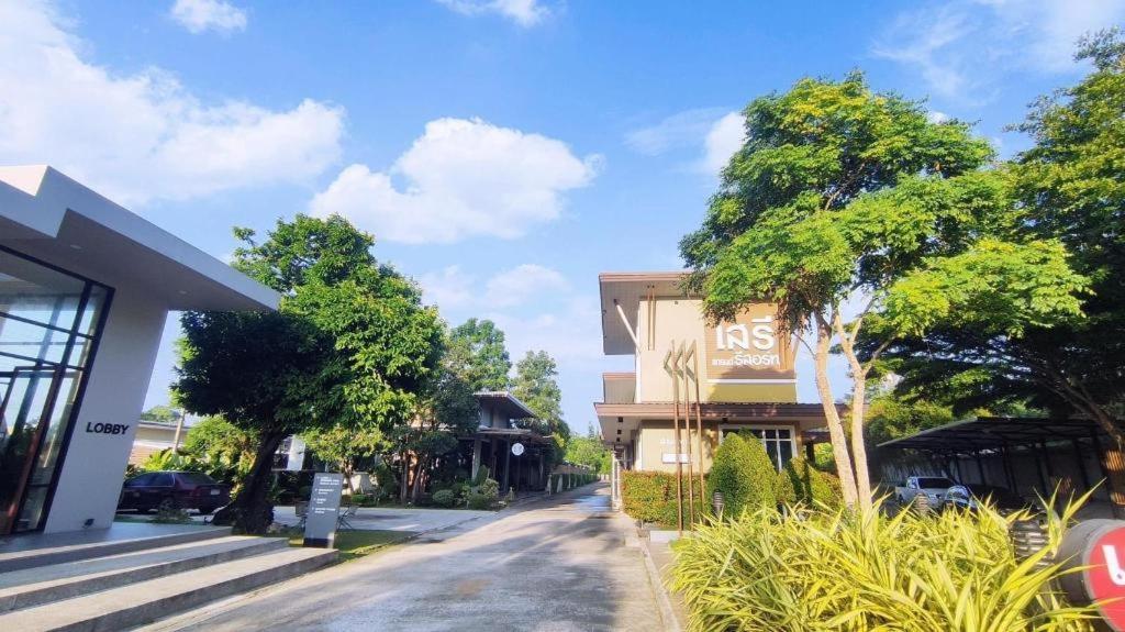 Seree Grand 3* Hat Yai