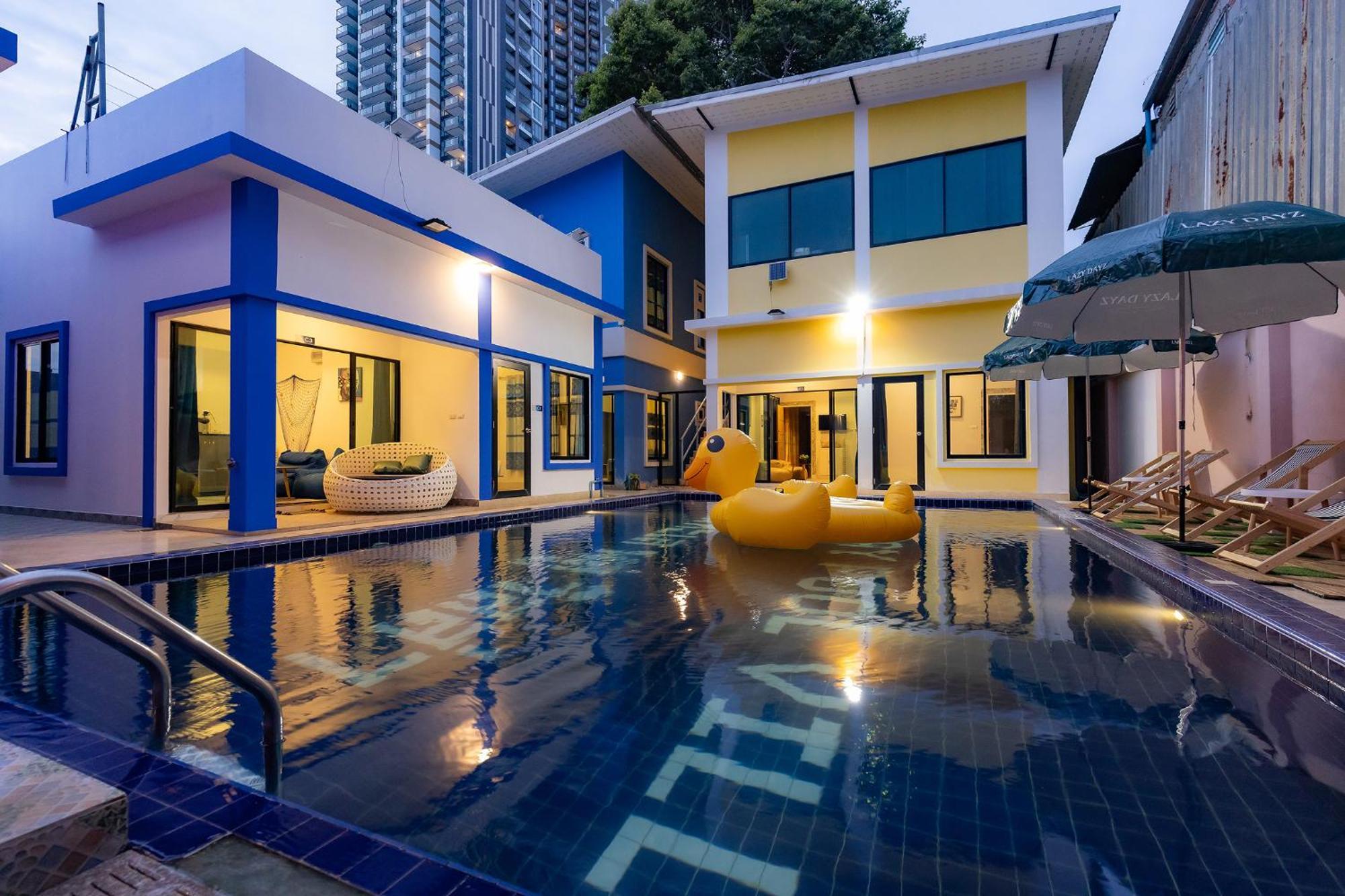 Talay Pool Hotel