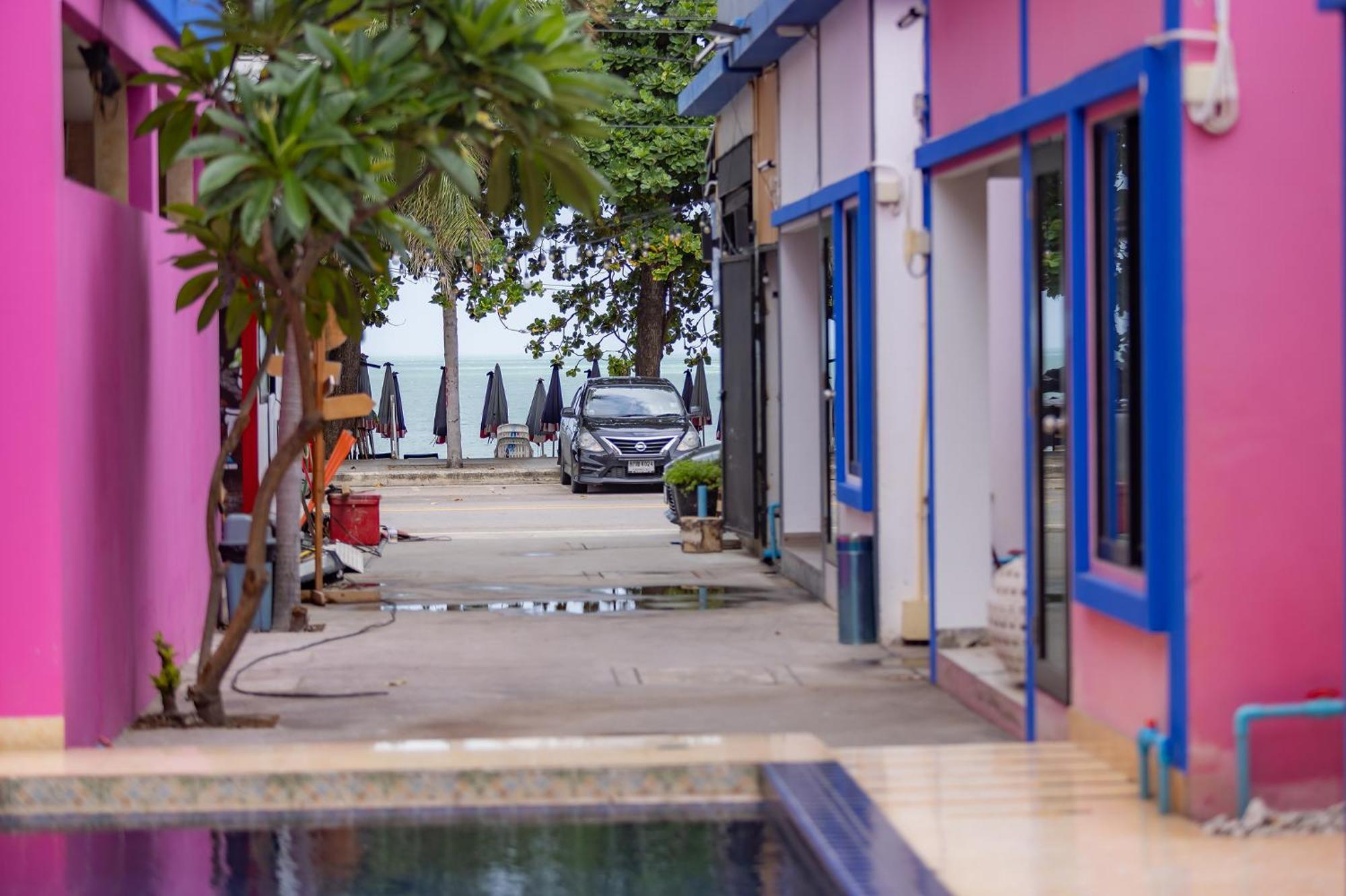 Talay Pool Hotel 3*