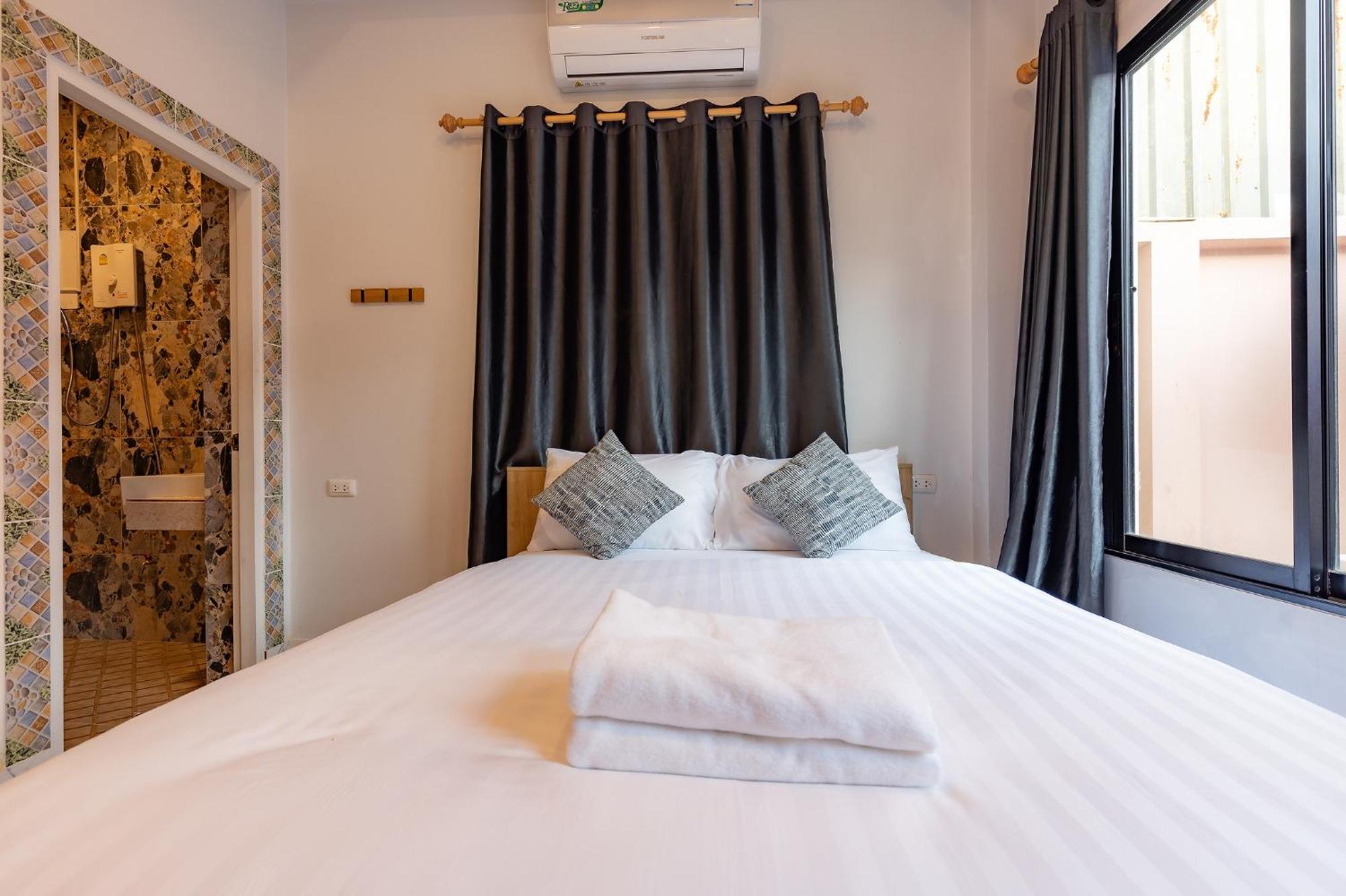 Talay Pool Hotel 3*