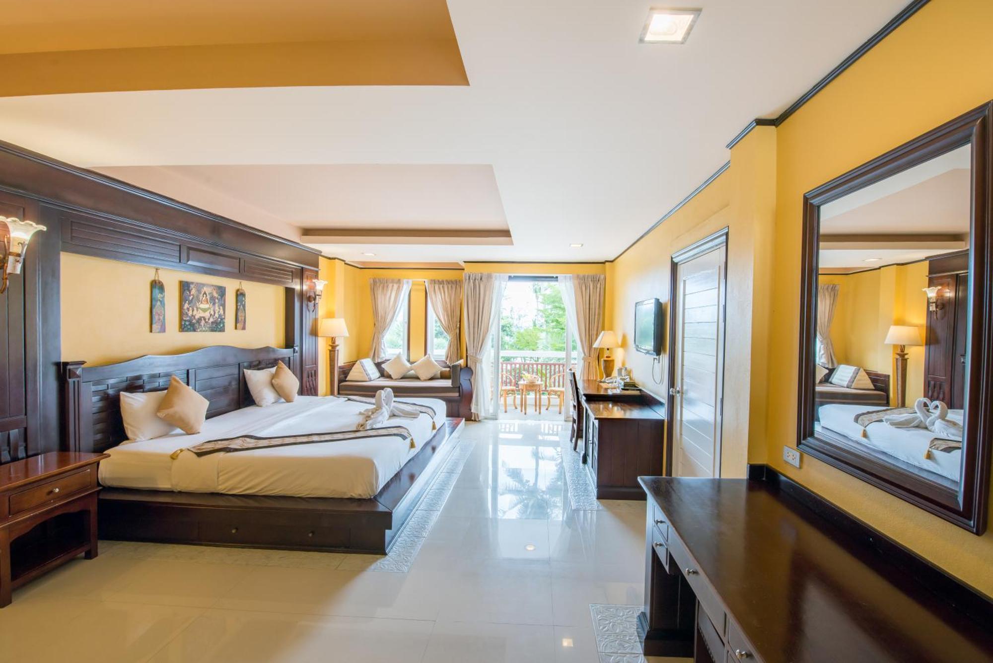 Montra 4*