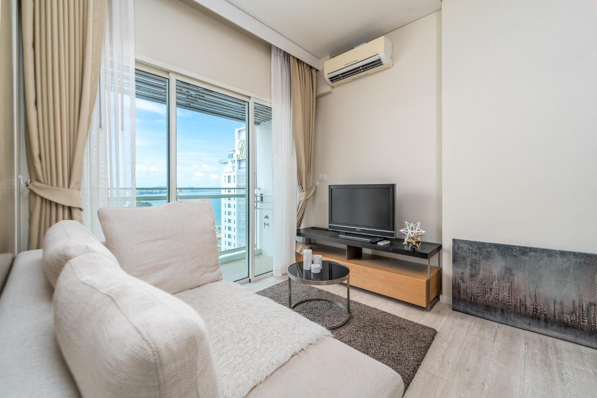 Veranda Pattaya By Lux - Collection