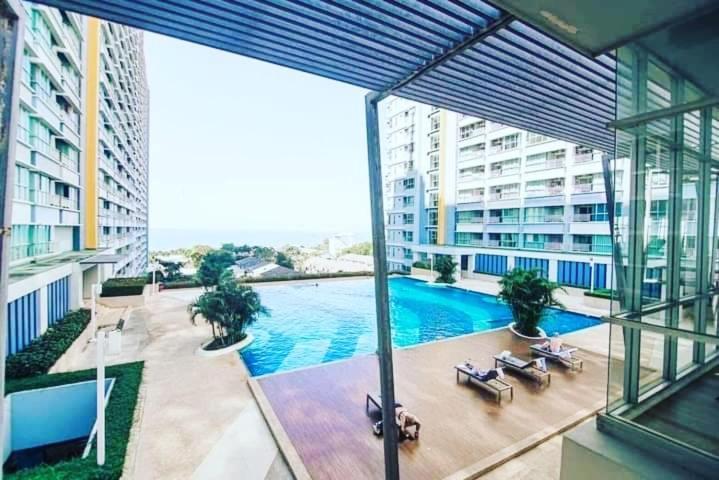 Seaview Apartment *