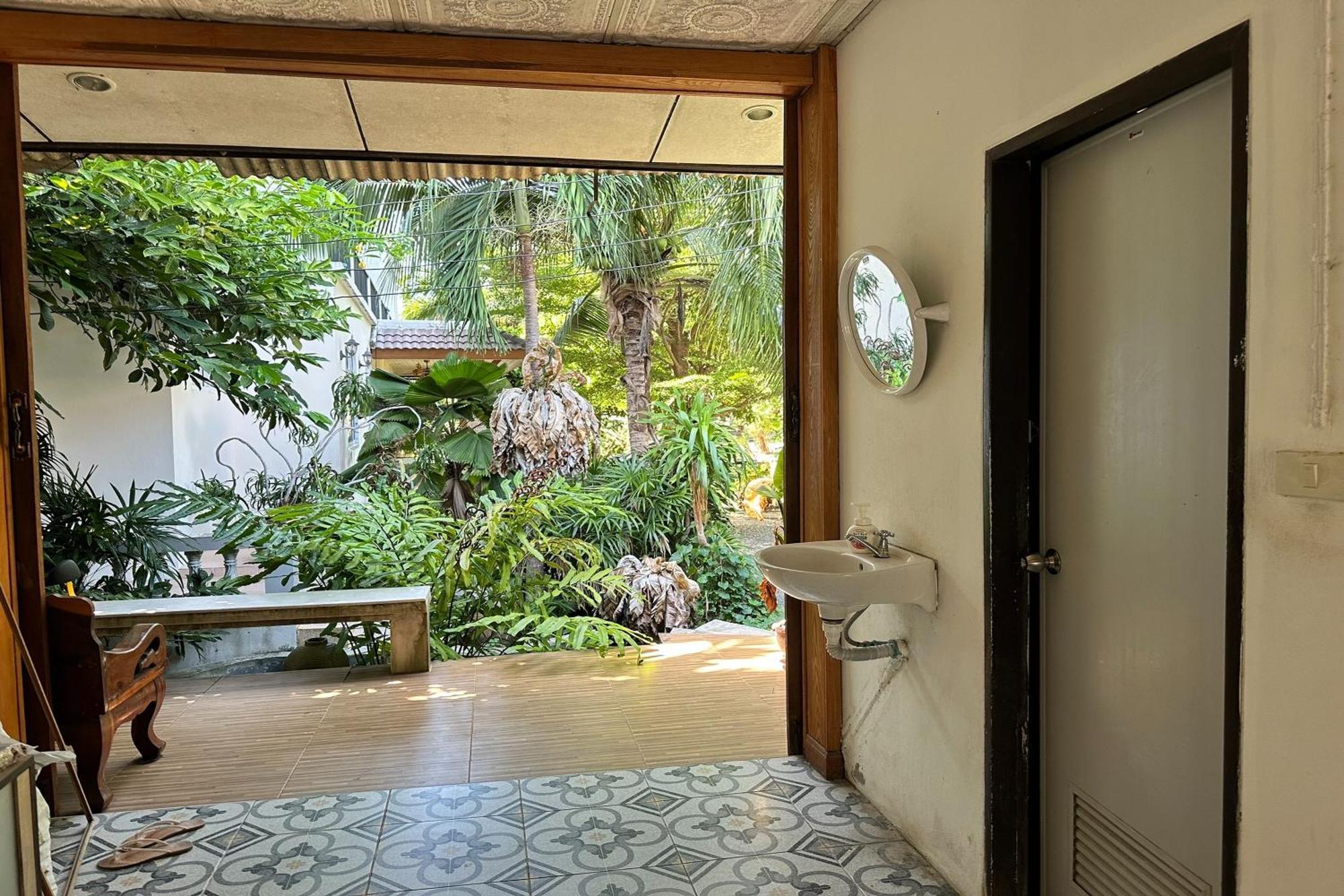 Casa de hóspedes Choengmon 2*