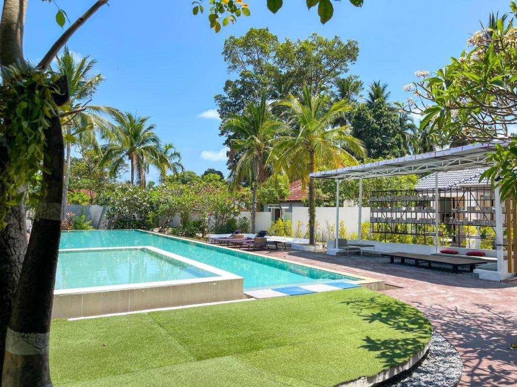 The Living Pool 3* Koh Samui