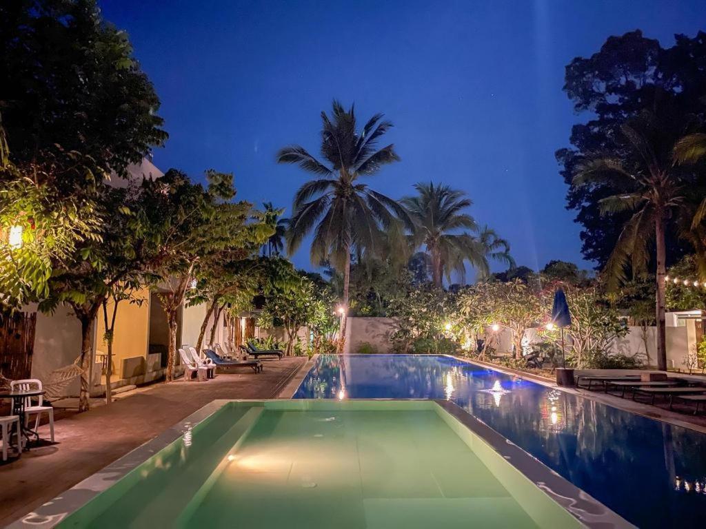 The Living Pool Hotel