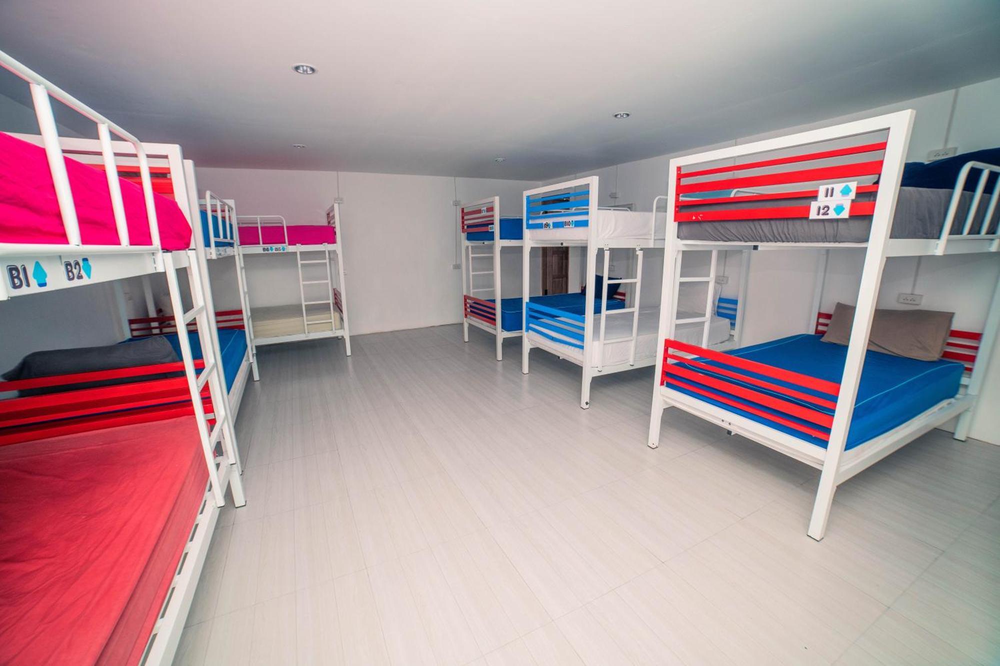 Phangan Arena Hostel Baan Tai