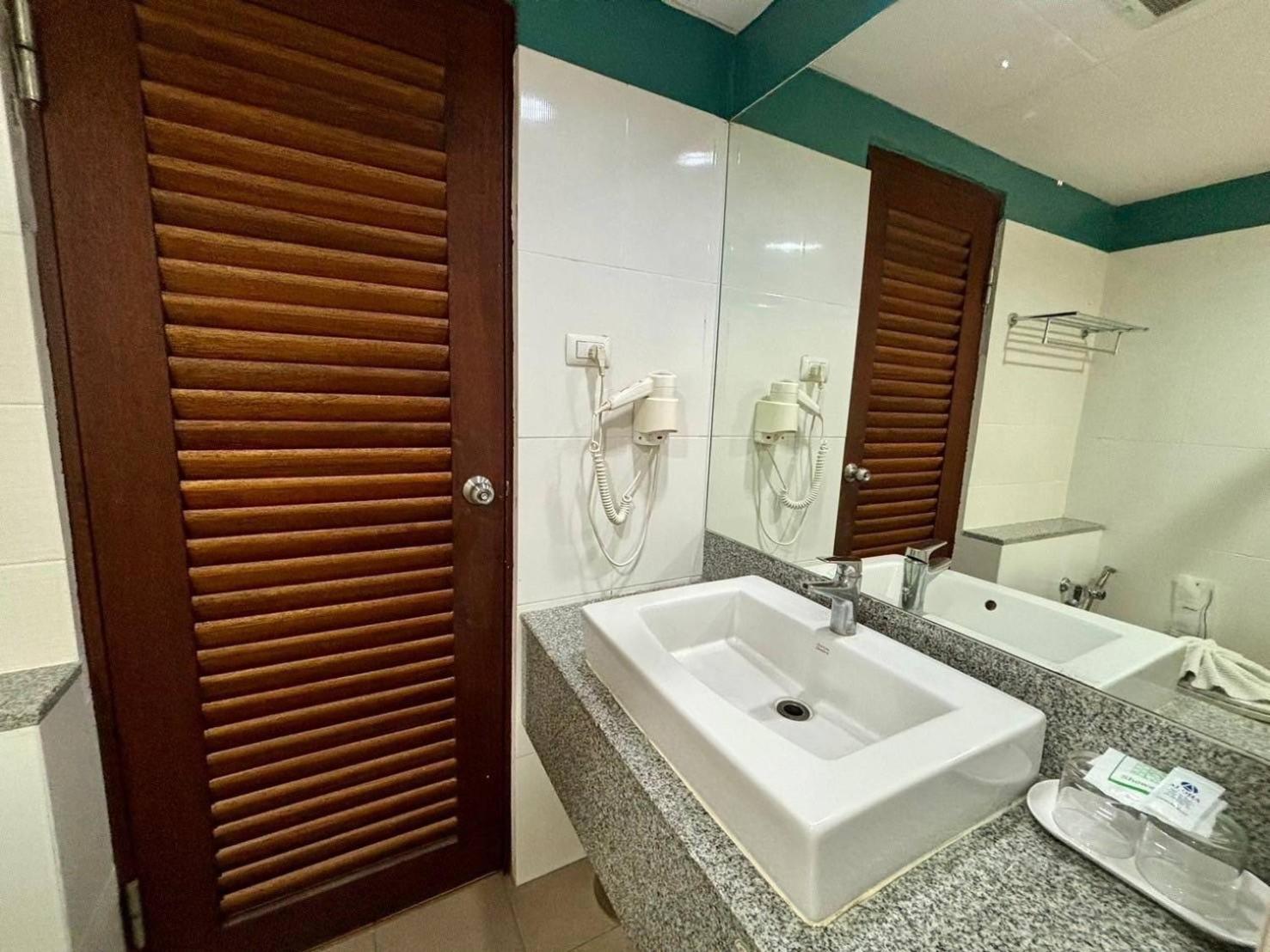 Aloha Hatyai Hotel 3*