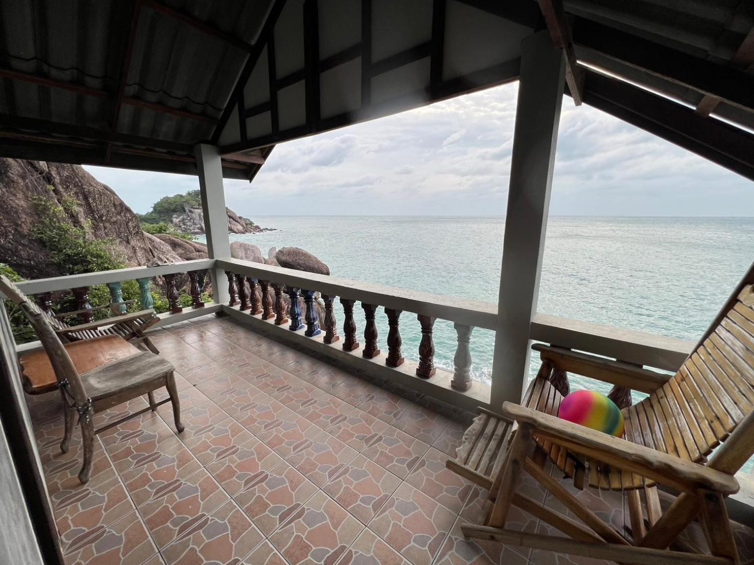 Guest house Char *