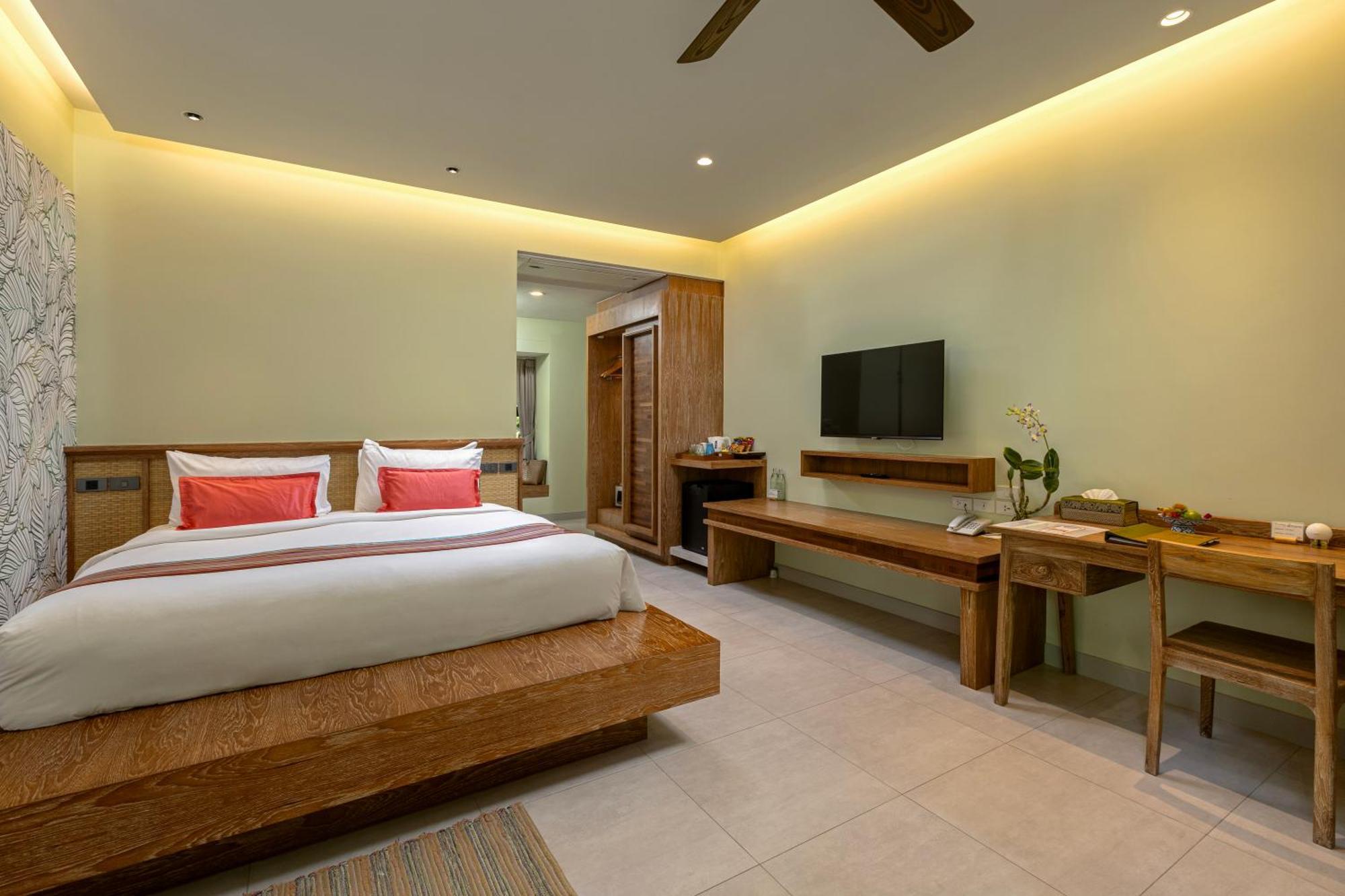 Resort Khaolak Wanaburee - Sha Extra 4*