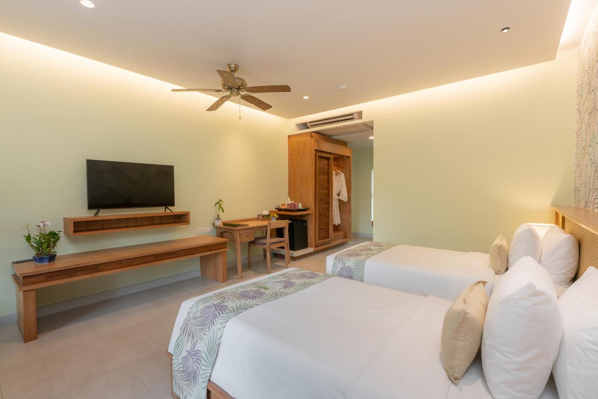 Resort Khaolak Wanaburee - Sha Extra 4*