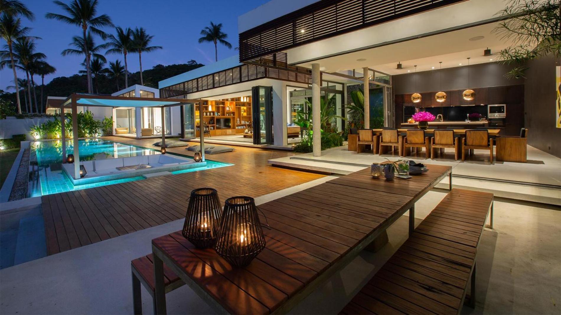 Absolute Luxury Malouna- Beachfront 6 Bedrooms 2 Kids Bunk