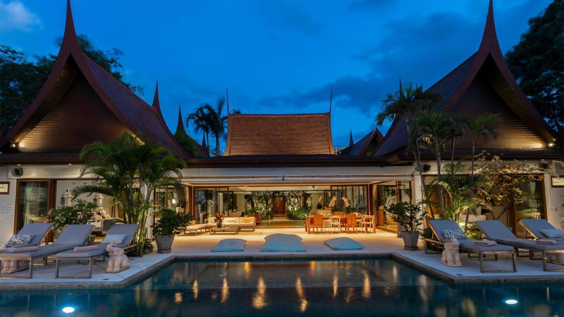 Chic Baan Capo - Luxury Four Bedroom Beachfront