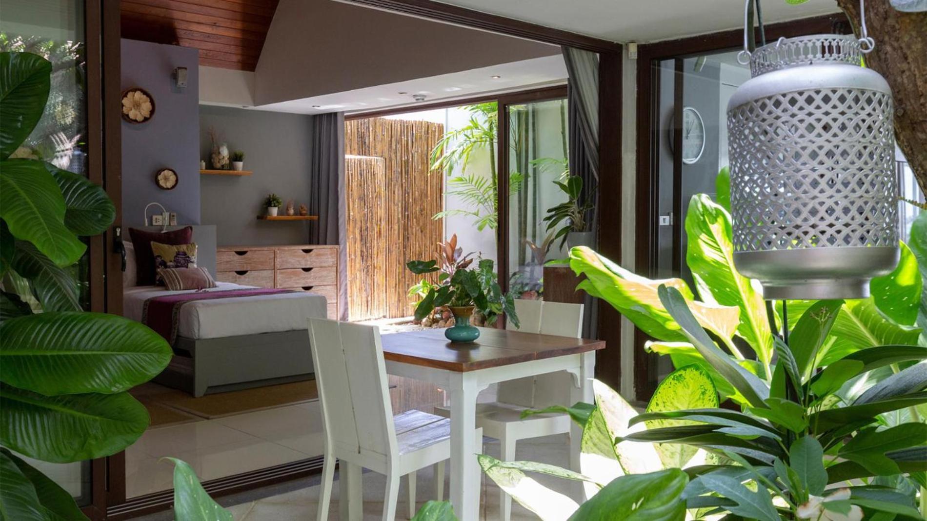Chic Baan Capo - Luxury Four Bedroom Beachfront Bang Rak Beach (Koh Samui)